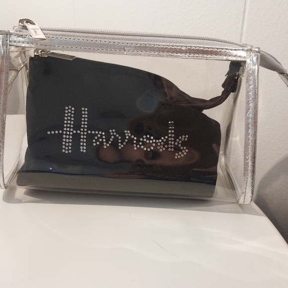 Harrods Case With Fabric Bag Inside - Picture 6 of 8